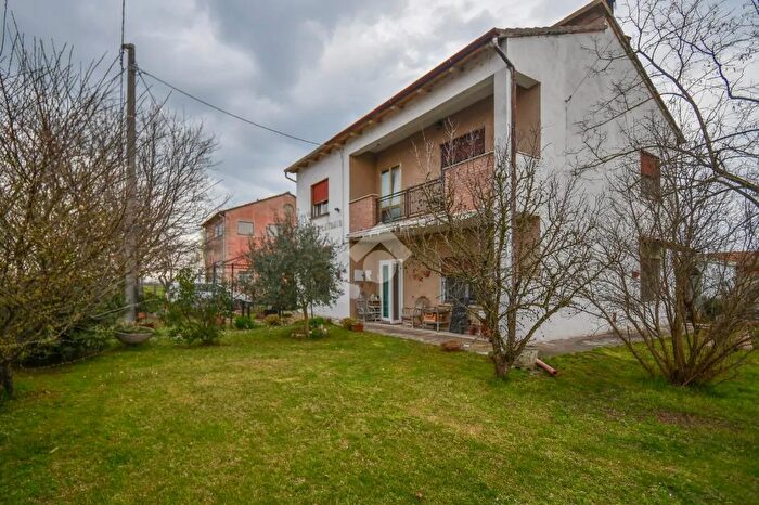 Casa con 6 locali in vendita in Via Pio, Poggio Renatico