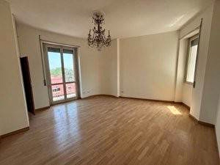 Appartamento trilocale in affitto in Piazzale Lagosta, Isola, Milano