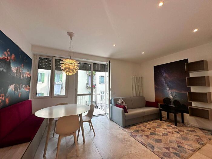 Appartamento bilocale in affitto in Via Carlo Farini, Farini, Milano