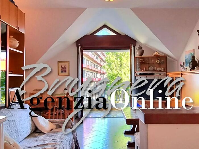 Appartamento con 5 locali in vendita in Via Latisana, Lignano Sabbiadoro