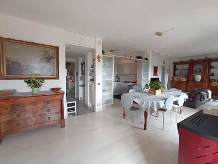 Appartamento quadrilocale in vendita in Via Oltrefiume, Baveno