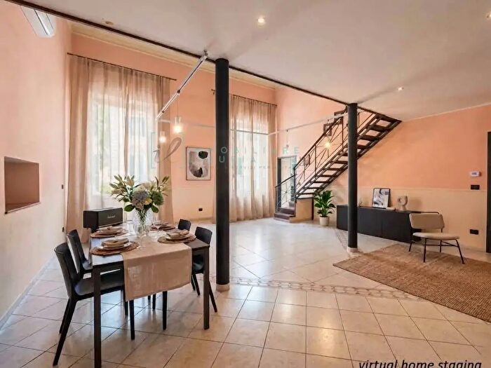 Appartamento con 5 locali in vendita in Via Medaglie d'Oro, Albenga