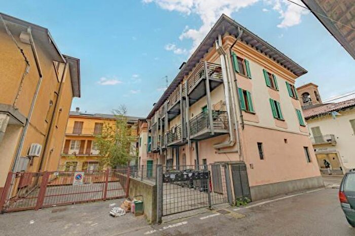 Appartamento bilocale in vendita in Via Edmondo De Amicis, Antegnate