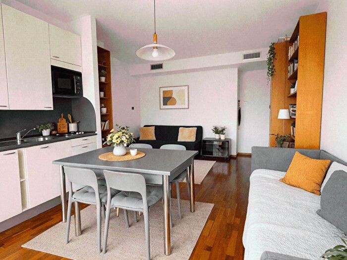 Appartamento monolocale in affitto in Via Adige, Porta Romana Medaglie dOro, Milano