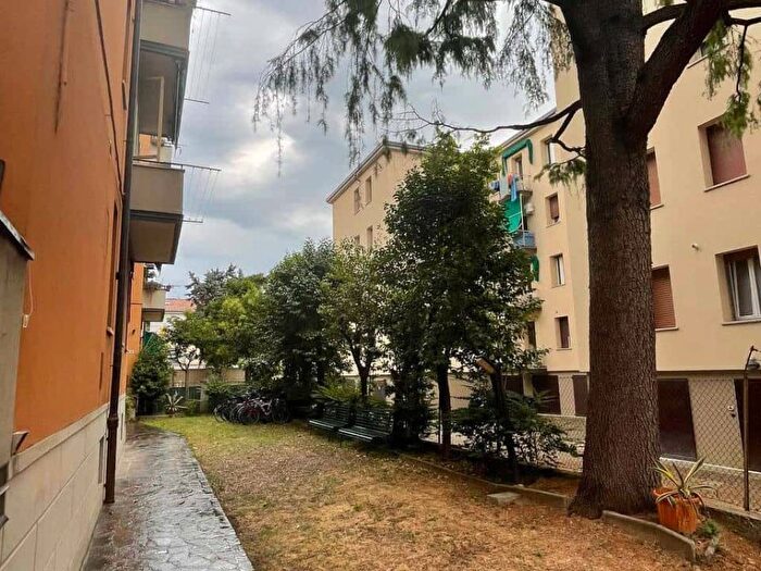 Appartamento bilocale in affitto in Via Alfredo Calzolari, Bolognina, Bologna