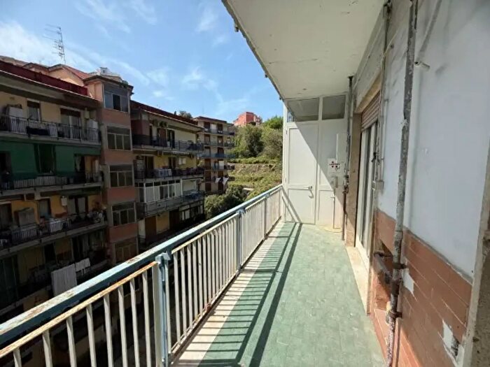 Appartamento bilocale in vendita in Via Ponti Rossi, Napoli