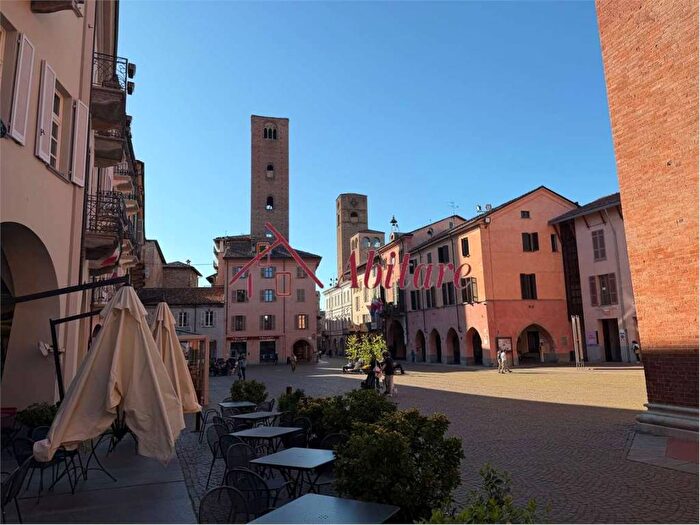 Appartamento trilocale in affitto in via armando diaz, Centro, Alba