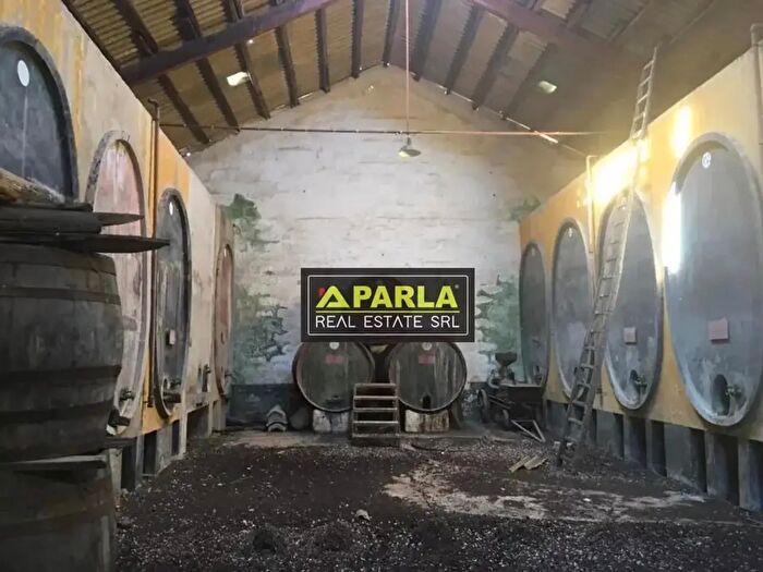 Casa con 15 locali in vendita in Campobello di Mazara, Campobello Di Mazara