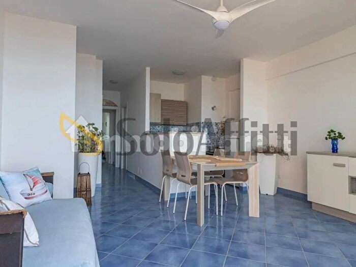 Appartamento quadrilocale in affitto in Via Ischia, Latina