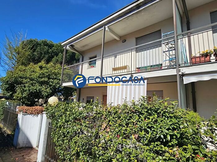 Casa con 5 locali in vendita in Via Buonarroti, Carnate