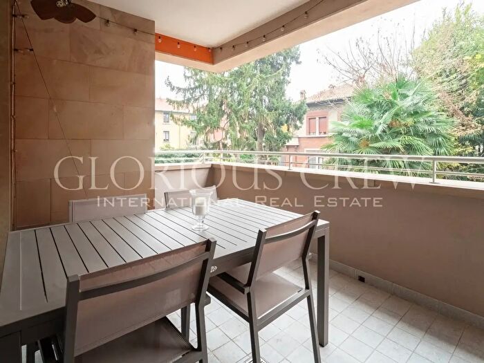 Appartamento trilocale in vendita in Via Correggio, Milano