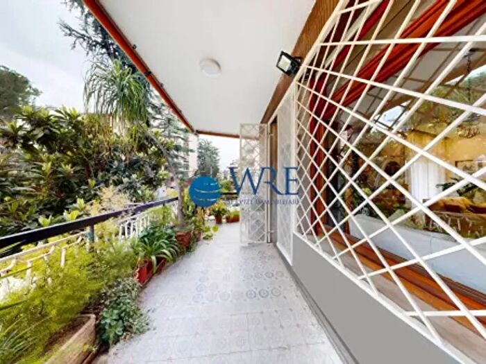 Appartamento con 6 locali in vendita in Via Roberto Bracco, Roma