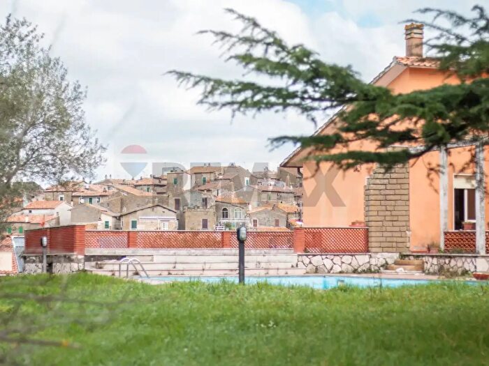 Casa trilocale in vendita in Via San Magno, Farnese