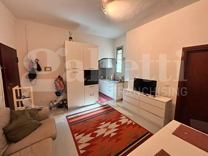 Appartamento bilocale in vendita in Via San Petronio Vecchio, Bologna