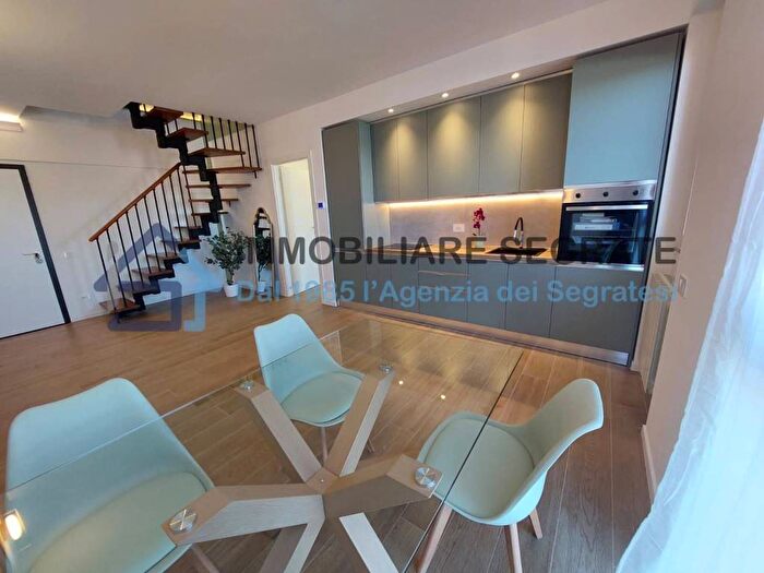 Appartamento trilocale in affitto in Via Lario, Viale Elvezia Rondò, Monza