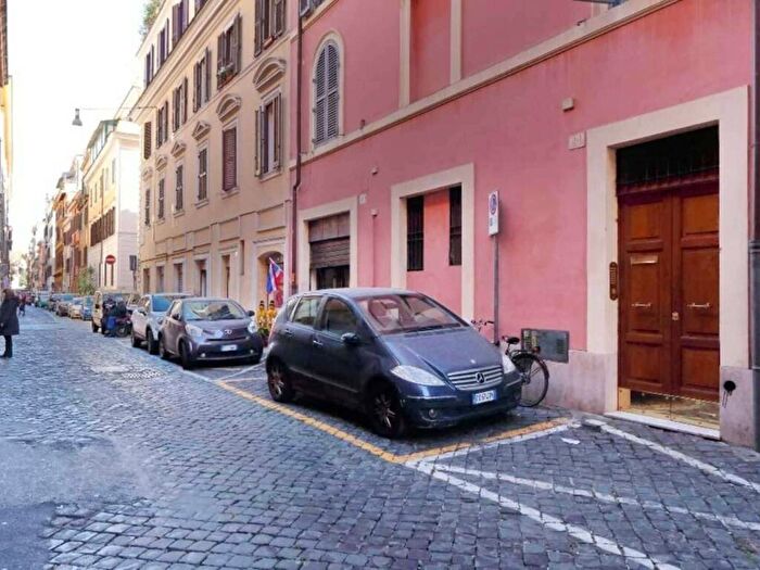 Appartamento bilocale in affitto in Borgo Vittorio, Borgo, Roma