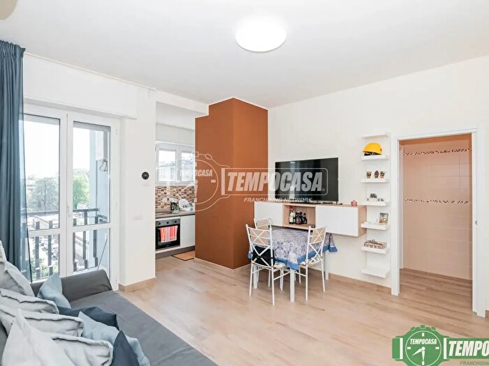 Appartamento bilocale in vendita in Via della Libertà, San Donato Milanese