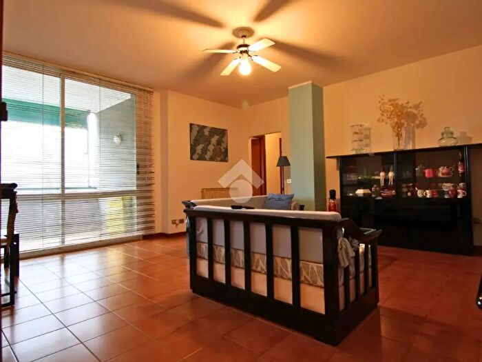 Appartamento quadrilocale in vendita in Via Salvo dAcquisto, Pesaro