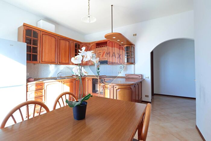 Appartamento bilocale in vendita in Almenno San Salvatore