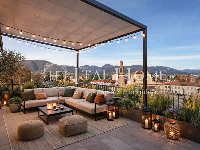 Appartamento bilocale in vendita in Piazza Papa Giovanni, Torre Boldone