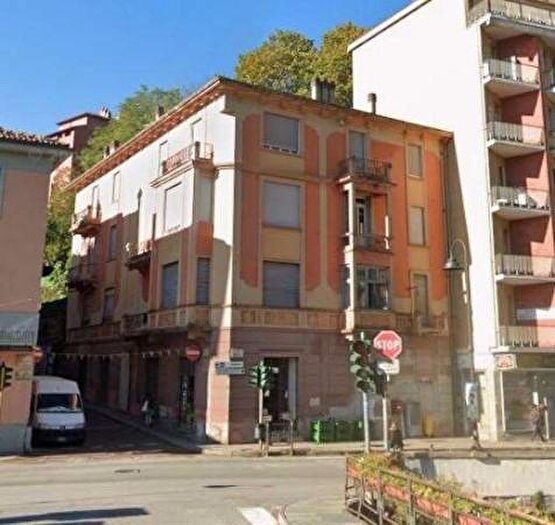 Appartamento con 5 locali in vendita in Via Pallavicino, Ceva