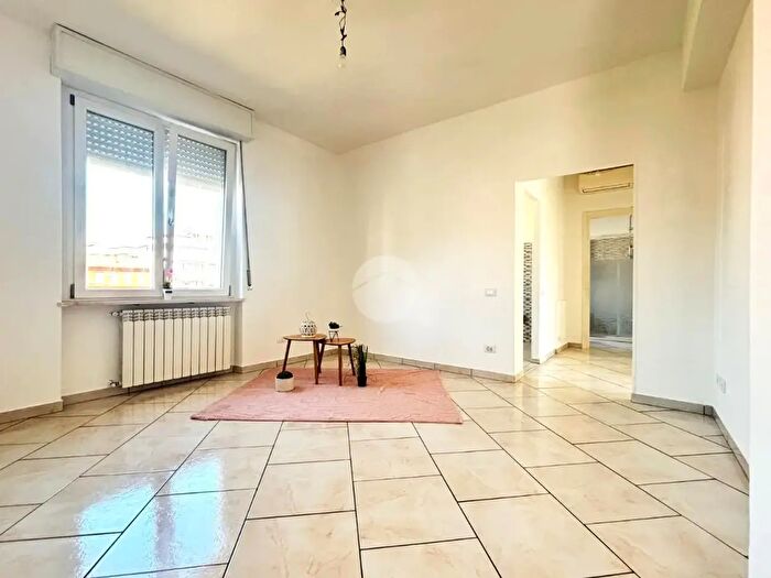 Appartamento trilocale in vendita in Via Cipriano Facchinetti, Voghera