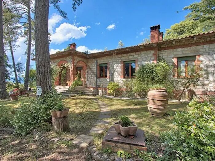Casa con 5 locali in vendita in Arezzo