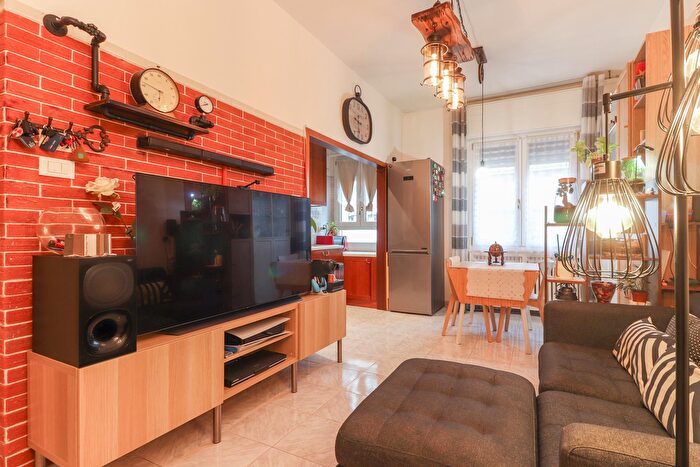 Appartamento trilocale in vendita in Genuzio Bentini, Bologna