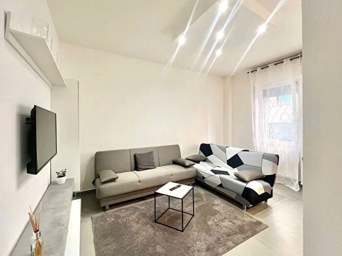 Appartamento bilocale in affitto in Via dei Mille, Varese