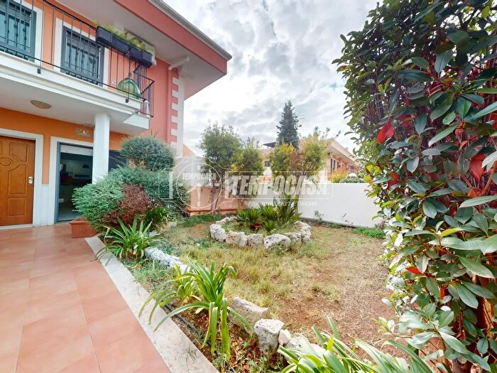 Casa quadrilocale in vendita in Via Goffredo Mameli, Casamassima