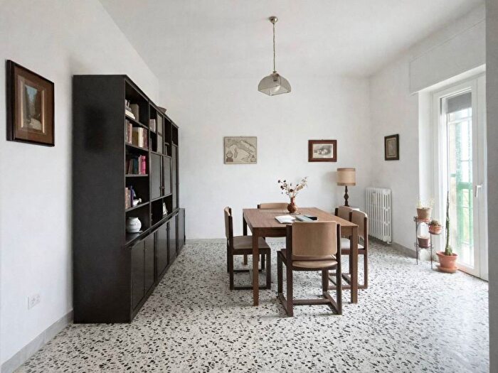 Appartamento trilocale in affitto in Via dellEremo, Camaldoli, Napoli