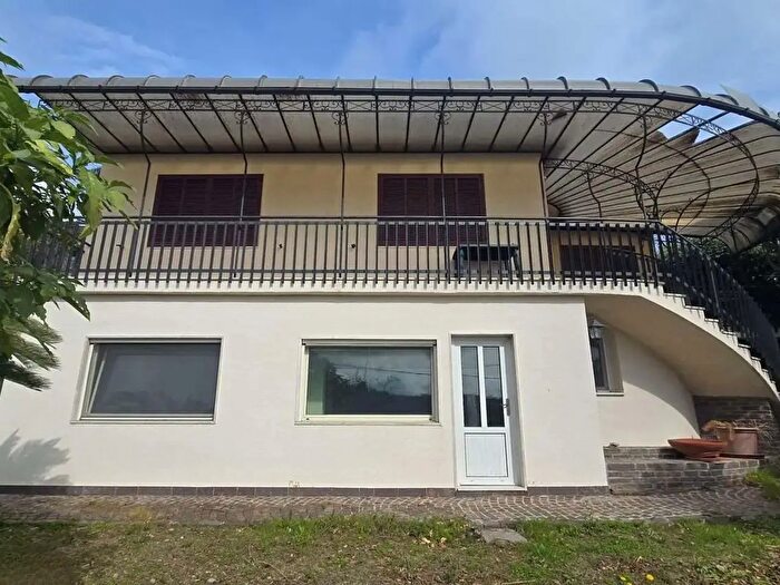 Casa con 6 locali in vendita in Giacomo Leopardi, Sanremo