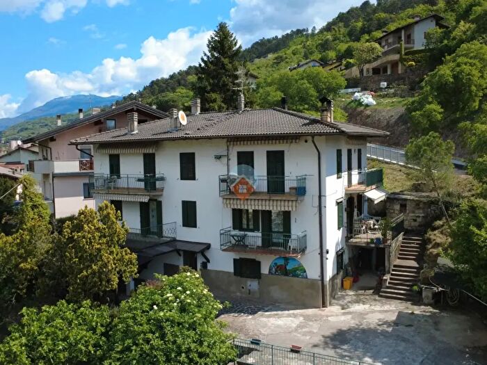 Casa con 7 locali in vendita in Corso Verona, Rovereto