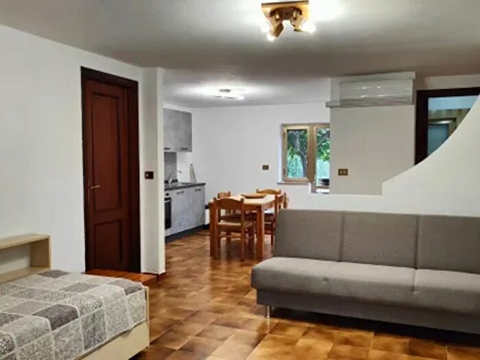 Appartamento monolocale in affitto in Via Giacomo Puccini, Davoli