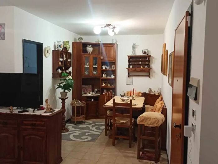 Appartamento con 5 locali in vendita in Via Emilio Salgari, Genova