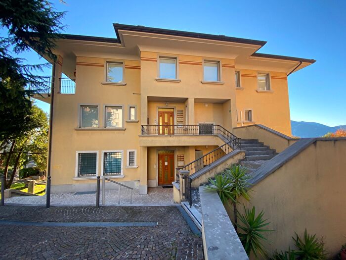 Appartamento con 5 locali in vendita in Rive dai Stimatins, Gemona Del Friuli