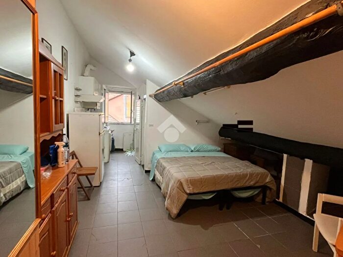 Appartamento monolocale in vendita in Via Celesia, Genova