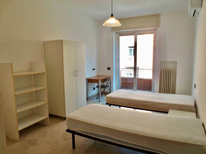 Appartamento trilocale in affitto in Piazza Aspromonte, Città Studi, Milano