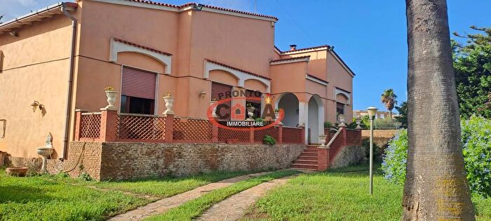 Casa con 5 locali in vendita in Marsala