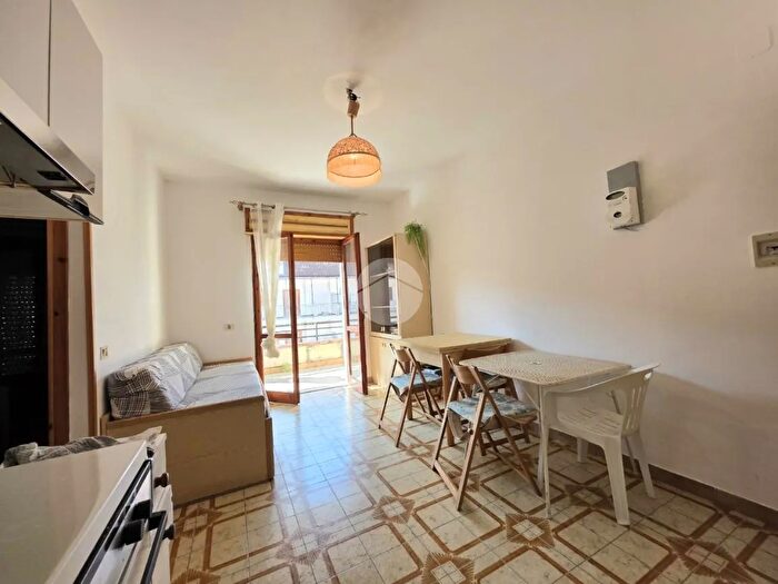 Appartamento trilocale in vendita in Via Pitagora, Scalea