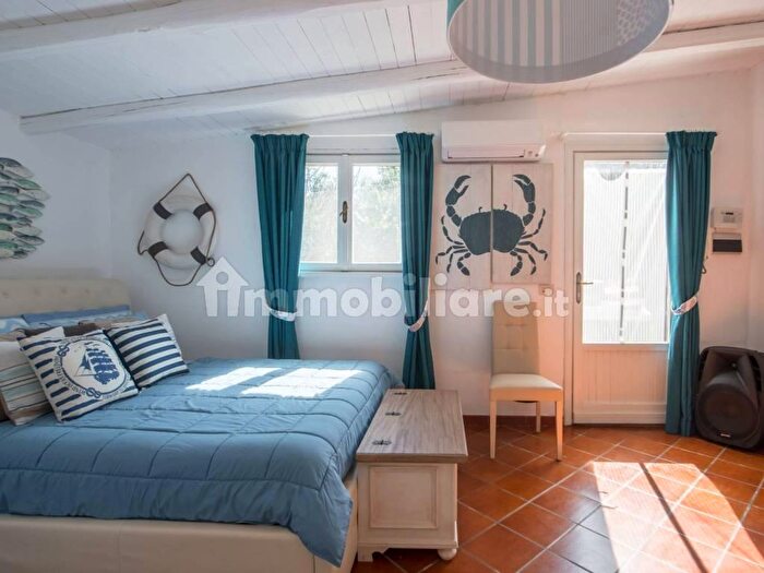 Casa con 8 locali in vendita in Via Foce Verde Fregene Rm Italia Sp, Fiumicino