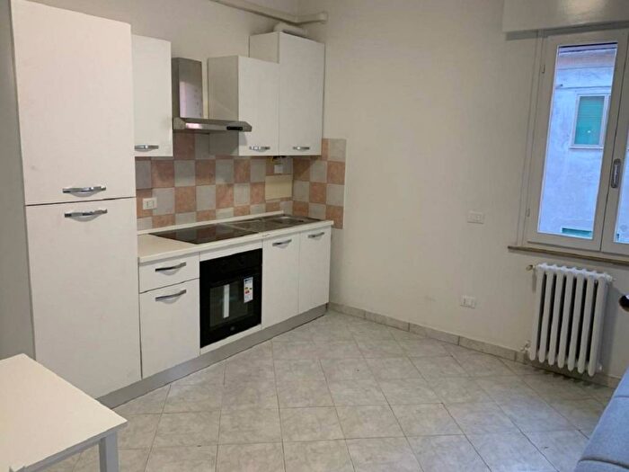 Appartamento bilocale in affitto in Via Legnago, Borgo Roma, Verona