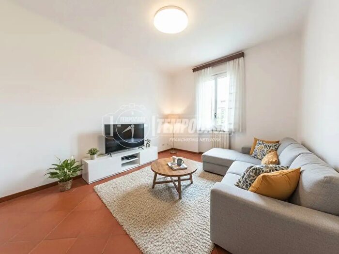 Appartamento bilocale in vendita in Via Giacosa, Monza