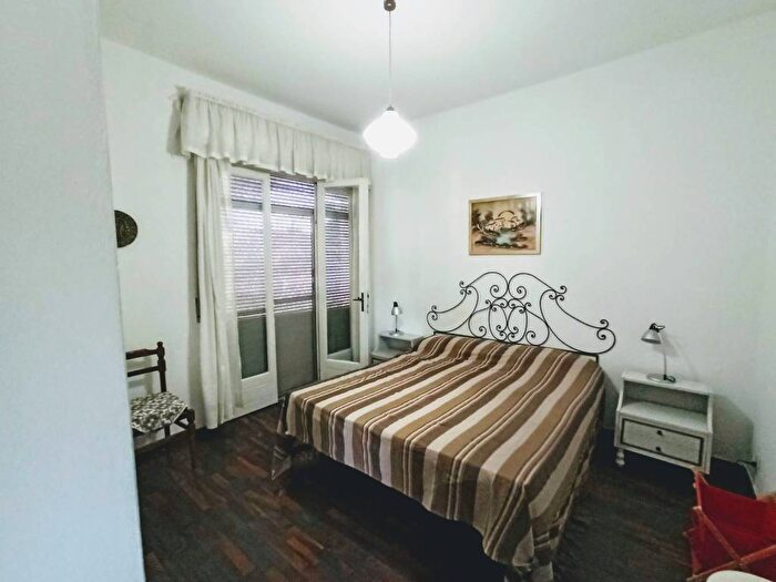 Appartamento con 5 locali in affitto in via capelvenere, Tirrenia, Pisa