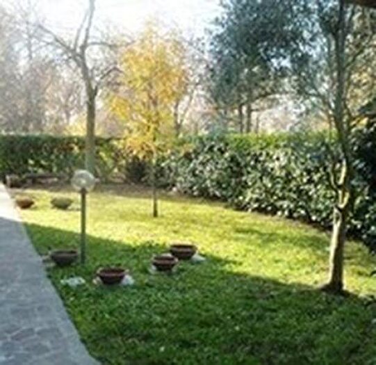 Casa con 6 locali in vendita in Reggio Emilia