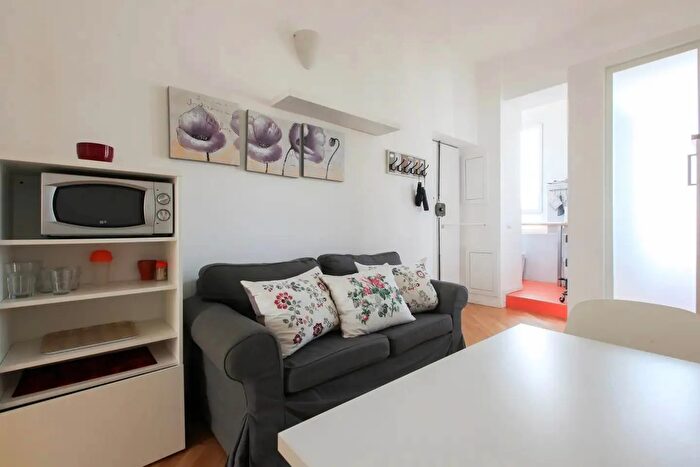 Appartamento trilocale in affitto in Milano Bocconi Corso Italia Ticinese Via Ripamonti, Milano