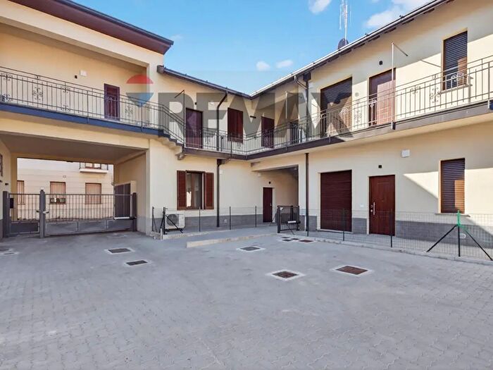 Appartamento bilocale in vendita in Via Montello, Lissone