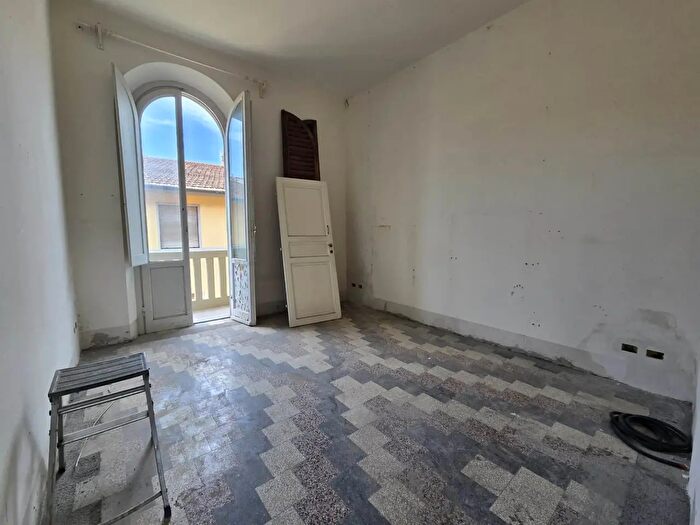 Appartamento con 5 locali in vendita in Piazza Tanucci, Firenze