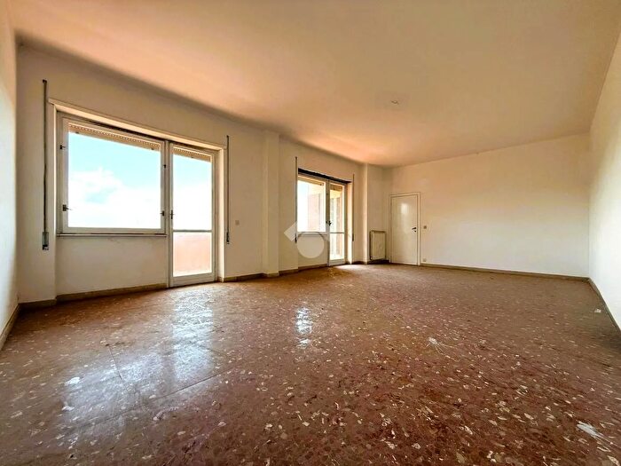 Appartamento trilocale in vendita in Via Monti Lepini, Cisterna Di Latina