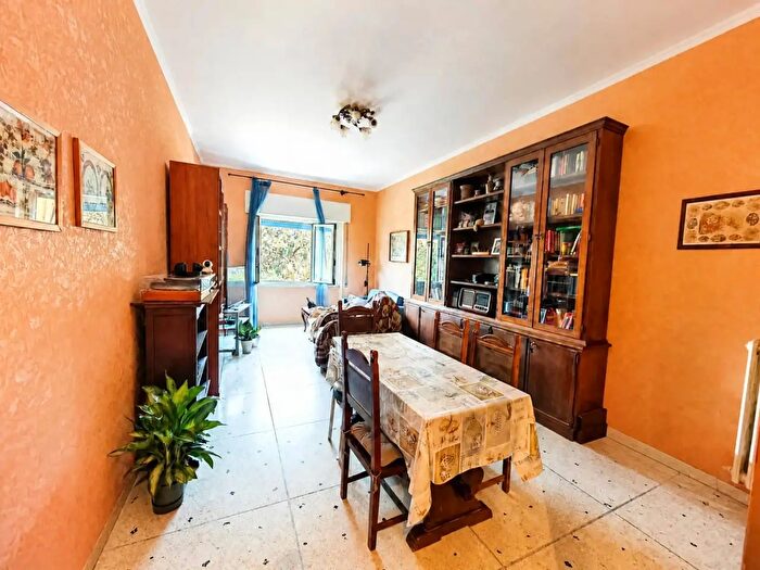 Appartamento trilocale in vendita in Viale Desiderato Pietri, Roma